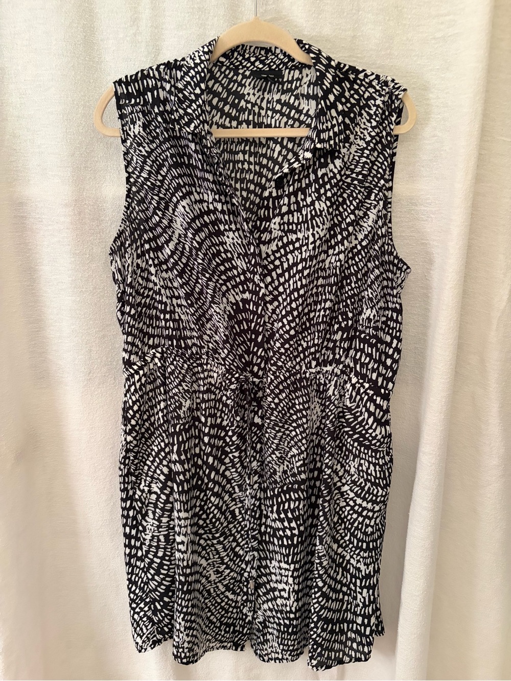 Mossimo Supply Co. Black and White Sleeveless Printed Dress